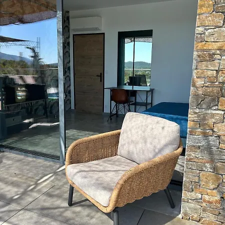 Villa Arghja 8 à 10 Personnes, Piscine Chauffée