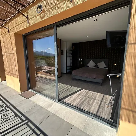 Arghja 8 à 10 Personnes, Piscine Chauffée Villa *