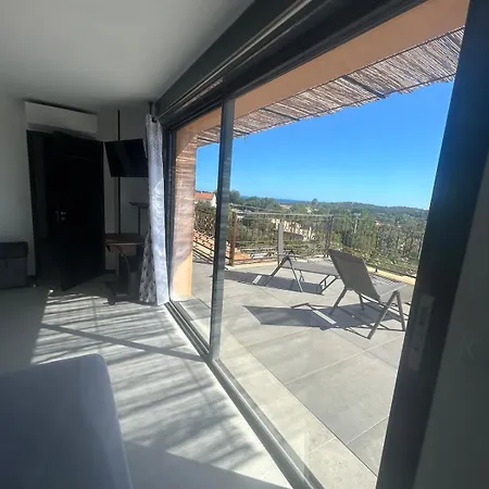 Arghja 8 à 10 Personnes, Piscine Chauffée Villa