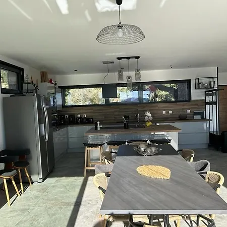 Arghja 8 à 10 Personnes, Piscine Chauffée Villa